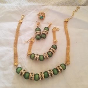 Necklace set